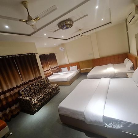 אויאיין Hotel Empire מראה חיצוני תמונה