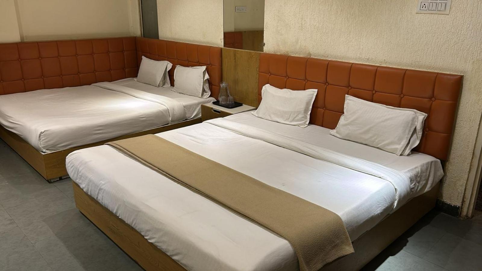 אויאיין Hotel Empire מראה חיצוני תמונה