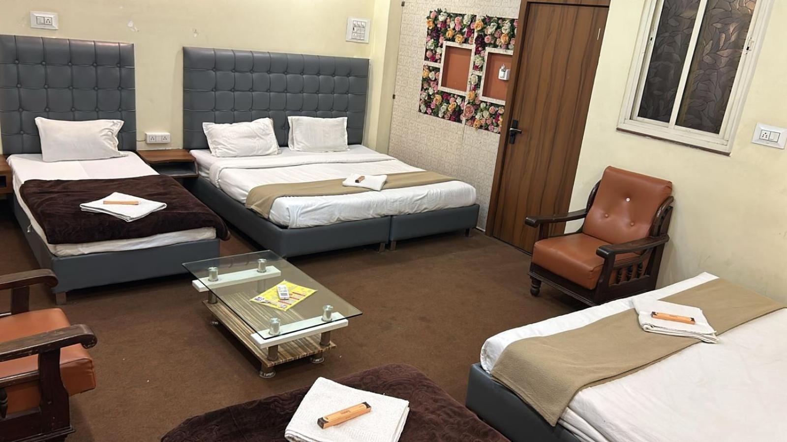 אויאיין Hotel Empire מראה חיצוני תמונה