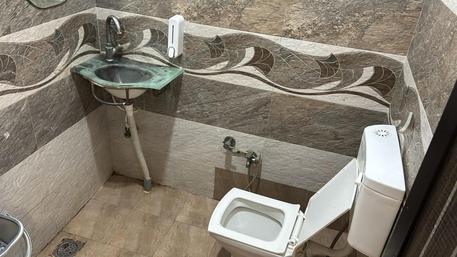 אויאיין Hotel Empire מראה חיצוני תמונה